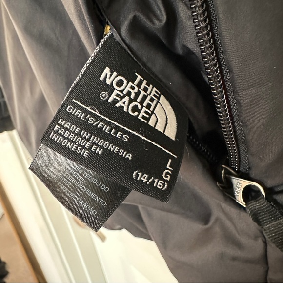 The North Face Girls Large Reversible Mossbud Swirl Jacket Black - Picture 3 of 6